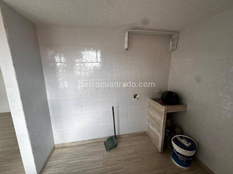 Piso – Soacha, Danubio, Comuna Soacha Central - Más