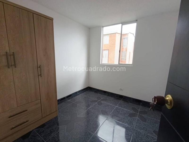 Piso – Soacha, Ciudad Verde, Comuna La Despensa - Más