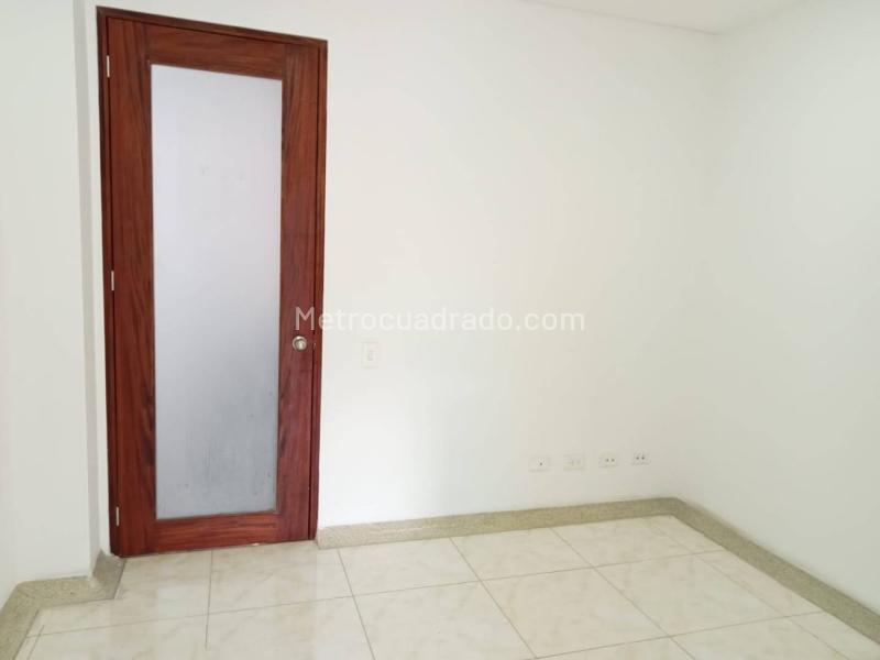 Consultorio en Venta, El Virrey, Bogotá D.C. - Más