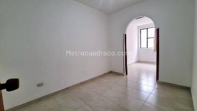 Casa de 5 alcobas en venta en Casa Blanca I Etapa, Bogotá, 290 m² · foto 3 de 20