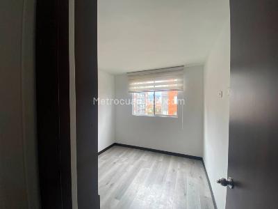 Apartamento de 3 alcobas en venta en Tintala, Bogotá, 69 m² · foto 12 de 19