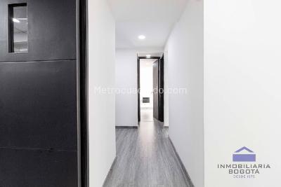 Apartamento de 3 alcobas en venta en Castilla, Bogotá, 54 m² · foto 9 de 20
