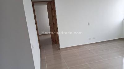 Apartamento en arriendo en El Refugio Fontibon San Pablo, Bogotá · foto 2 de 20