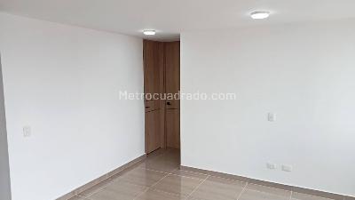 Apartamento en arriendo en El Refugio Fontibon San Pablo, Bogotá · foto 10 de 20