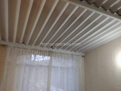 Casa de 3 alcobas en venta en Casa Linda, Bogotá, 70 m² · foto 13 de 19