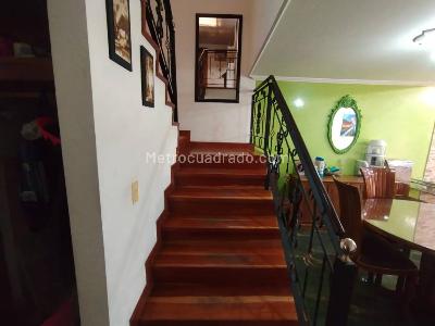 Casa de 5 alcobas en venta en Mandalay I Sector, Bogotá, 207 m² · foto 8 de 20