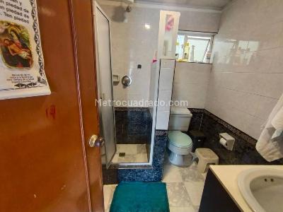 Casa de 5 alcobas en venta en Mandalay I Sector, Bogotá, 207 m² · foto 13 de 20