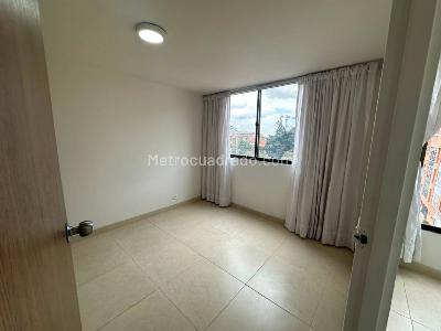 Apartamento de 1 alcoba en arriendo en Mariscal Sucre, Bogotá, 40 m² · foto 18 de 20