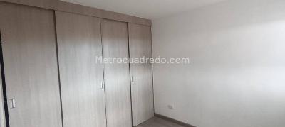 Apartamento de 2 alcobas en arriendo en Castilla, Bogotá, 50 m² · foto 8 de 20