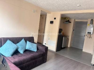 Apartamento en venta en Islandia, Bogotá · foto 10 de 19