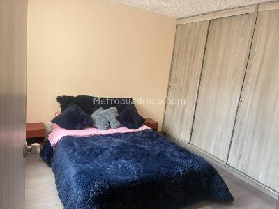 Apartamento en venta en Islandia, Bogotá · foto 14 de 19