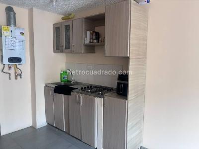 Apartamento en venta en Islandia, Bogotá · foto 7 de 19