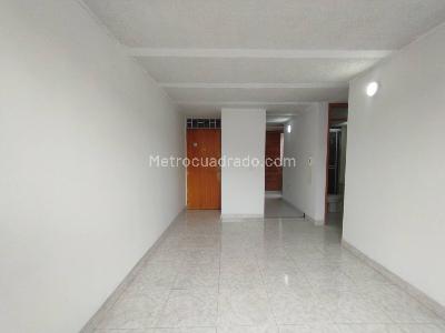 Apartamento en arriendo en Britalia, Bogotá · foto 2 de 19