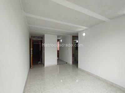 Apartamento en arriendo en Britalia, Bogotá · foto 3 de 19