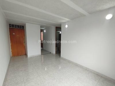 Apartamento en arriendo en Britalia, Bogotá · foto 4 de 19