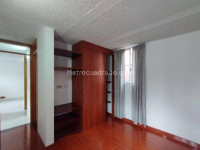 Apartamento en arriendo en Britalia, Bogotá · foto 9 de 19