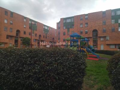 Apartamento en arriendo en Florencia Afidro, Bogotá · foto 2 de 20