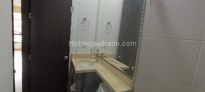 Apartamento de 3 alcobas en arriendo en San Jose Del Prado, Bogotá, 81 m² · foto 10 de 20