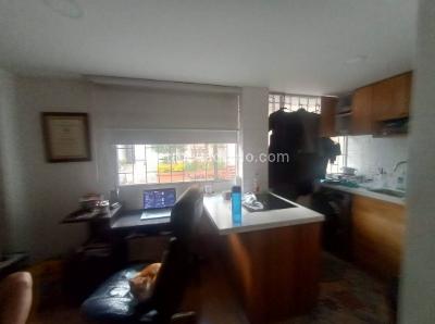 Apartaestudio en venta en La Macarena, Bogotá, 30 m² · foto 12 de 20