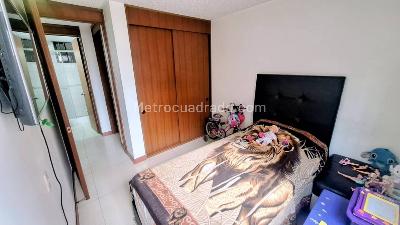 Apartamento de 3 alcobas en venta en Hayuelos, Bogotá, 78 m² · foto 12 de 20