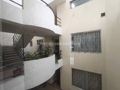 Apartamento de 3 alcobas en venta en San Jose Del Prado, Bogotá, 87 m² · foto 11 de 20