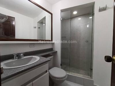 Apartamento de 3 alcobas en venta en San Jose Del Prado, Bogotá, 87 m² · foto 18 de 20