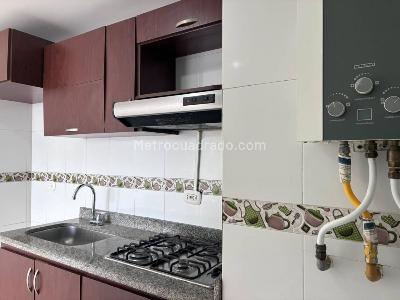 Apartamento de 2 alcobas en venta en Los Naranjos, Bogotá, 38 m² · foto 4 de 20
