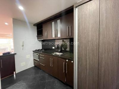Apartamento de 2 alcobas en venta en Caobos Salazar, Bogotá, 69 m² · foto 17 de 20