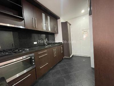 Apartamento de 2 alcobas en venta en Caobos Salazar, Bogotá, 69 m² · foto 18 de 20