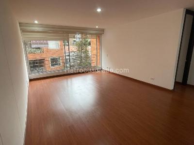 Apartamento de 2 alcobas en venta en Caobos Salazar, Bogotá, 69 m² · foto 4 de 20