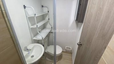 Apartaestudio en arriendo en Puente Aranda, Bogotá, 28 m² · foto 15 de 20
