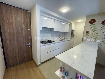 Apartamento de 3 alcobas en venta en La Felicidad, Bogotá, 77 m² · foto 4 de 20