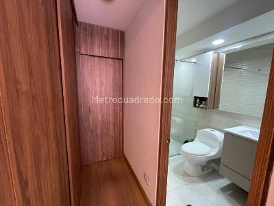 Apartamento de 3 alcobas en venta en La Felicidad, Bogotá, 77 m² · foto 9 de 20