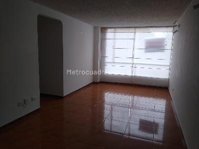 Apartamento de 3 alcobas en arriendo en Cedro Golf, Bogotá, 55 m² · foto 2 de 20