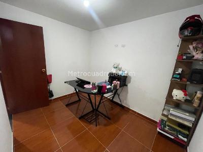 Apartamento de 3 alcobas en venta en La Riviera, Bogotá, 60 m² · foto 10 de 20