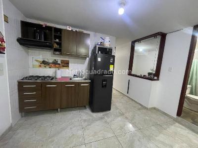 Apartamento de 3 alcobas en venta en La Riviera, Bogotá, 60 m² · foto 7 de 20