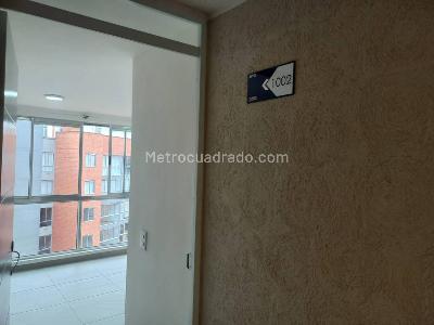 Apartamento de 2 alcobas en arriendo en Hayuelos, Bogotá, 46 m² · foto 2 de 19
