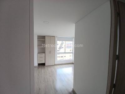 Apartaestudio en arriendo en La Veracruz, Bogotá, 25 m² · foto 2 de 20