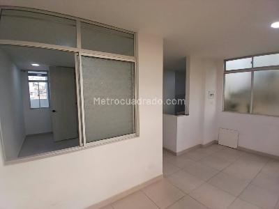 Apartamento de 3 alcobas en arriendo en La Victoria, Bogotá, 52 m² · foto 3 de 20