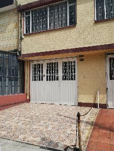 Casa de 4 alcobas en venta en Modelia Reservado, Bogotá, 103 m² · foto 20 de 20