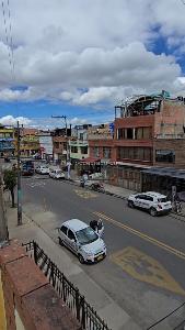 Casa de 5 alcobas en venta en Antonio Granados, Bogotá, 138 m² · foto 8 de 13