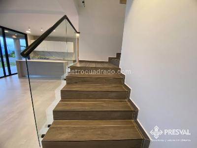 Casa de 3 alcobas en venta en Altos De Ruitoque, Floridablanca, 286 m² · foto 5 de 13