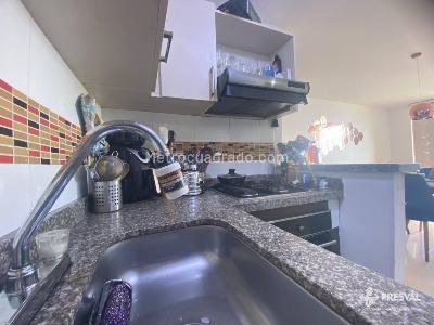 Apartamento de 3 alcobas en venta en Alarcon, Bucaramanga, 71 m² · foto 6 de 14