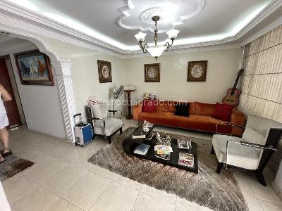 Casa de 3 alcobas en venta en Avenida Libertadores, Cúcuta, 110 m² · foto 2 de 9