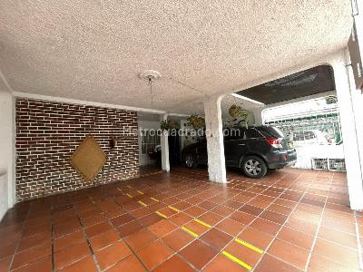 Casa en venta en Quinta Bosch, Cúcuta · foto 2 de 18