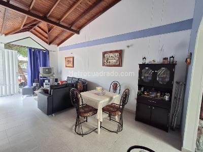 Casa de 3 alcobas en venta en Prados Del Este, Cúcuta, 71 m² · foto 4 de 13