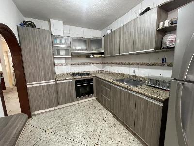 Casa de 5 alcobas en venta en La Castellana, Cúcuta, 250 m² · foto 4 de 12