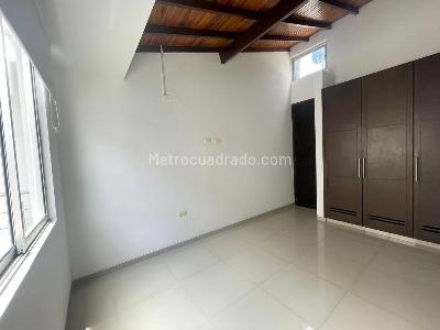 Casa de 3 alcobas en venta en Av, Cúcuta, 140 m² · foto 9 de 14