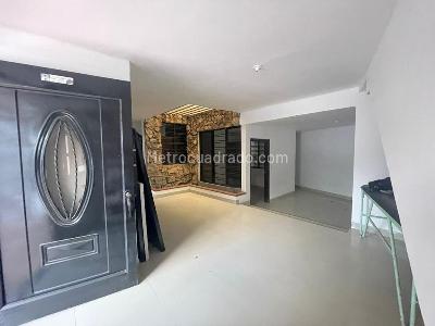 Casa de 3 alcobas en venta en Lleras Restrepo, Cúcuta, 100 m² · foto 2 de 17