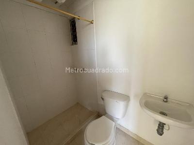 Apartamento de 3 alcobas en venta en Prados Del Este, Cúcuta, 48 m² · foto 8 de 12